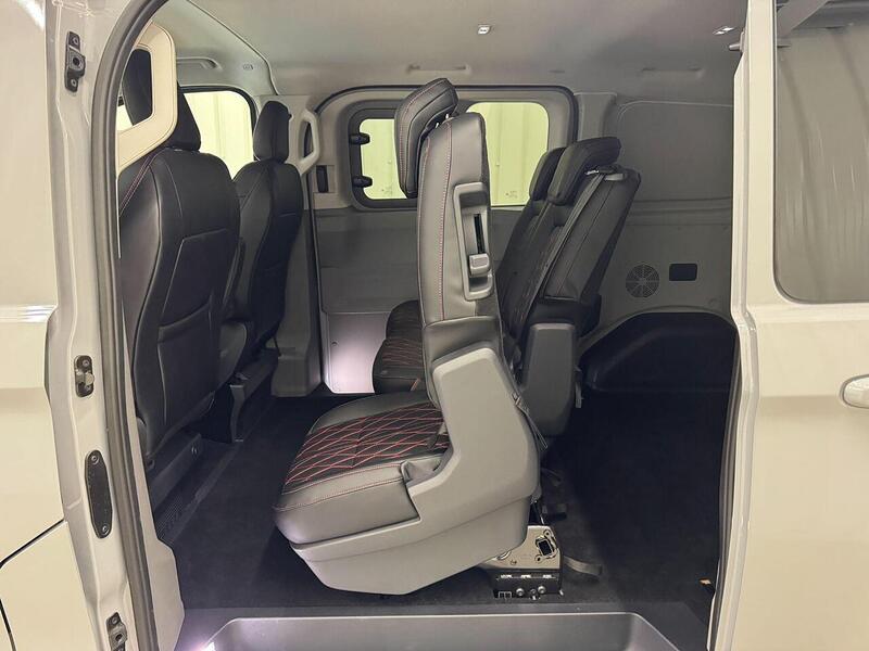 Volkswagen Transporter 2.0 TDI T32 Sportline Kombi Auto SWB Euro 6 (s/s) 5dr - U119673