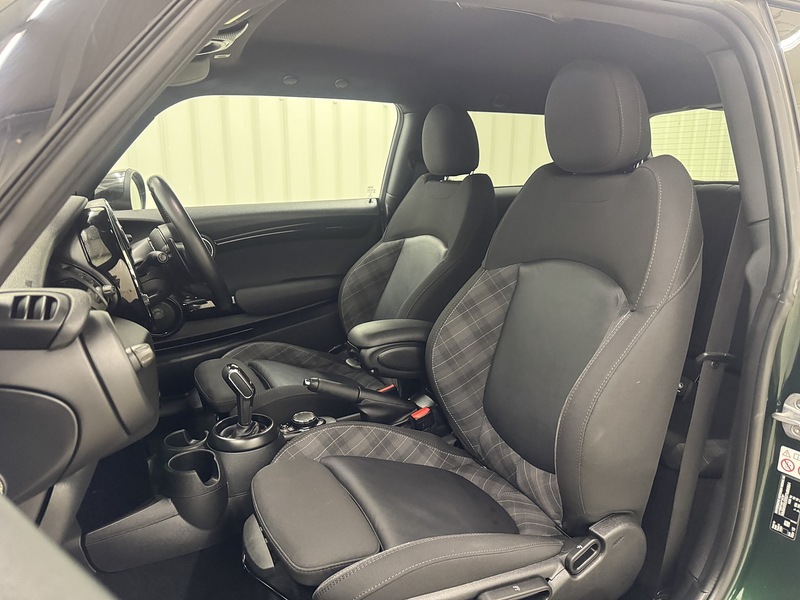 MINI Hatch 2.0 Cooper S Sport Steptronic Euro 6 (s/s) 3dr - U119675