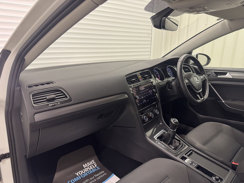 Volkswagen Golf TSI BlueMotion Tech SE Nav Hatchback 1.4 Manual Petrol - U119678
