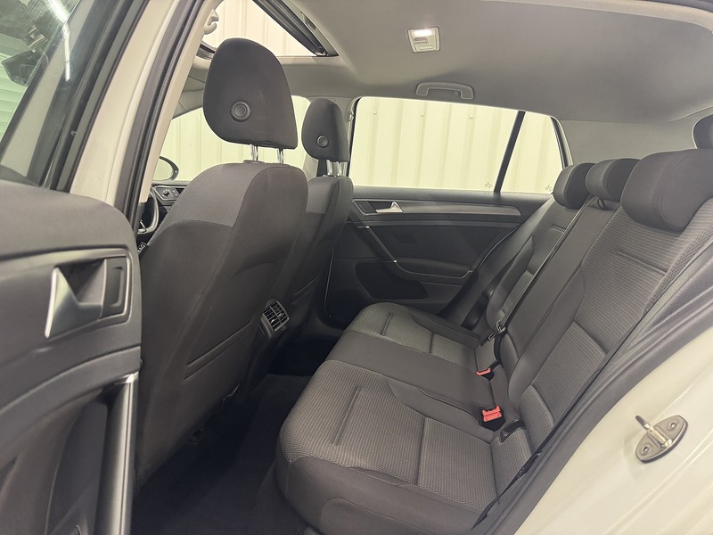 Volkswagen Golf TSI BlueMotion Tech SE Nav Hatchback 1.4 Manual Petrol - U119678
