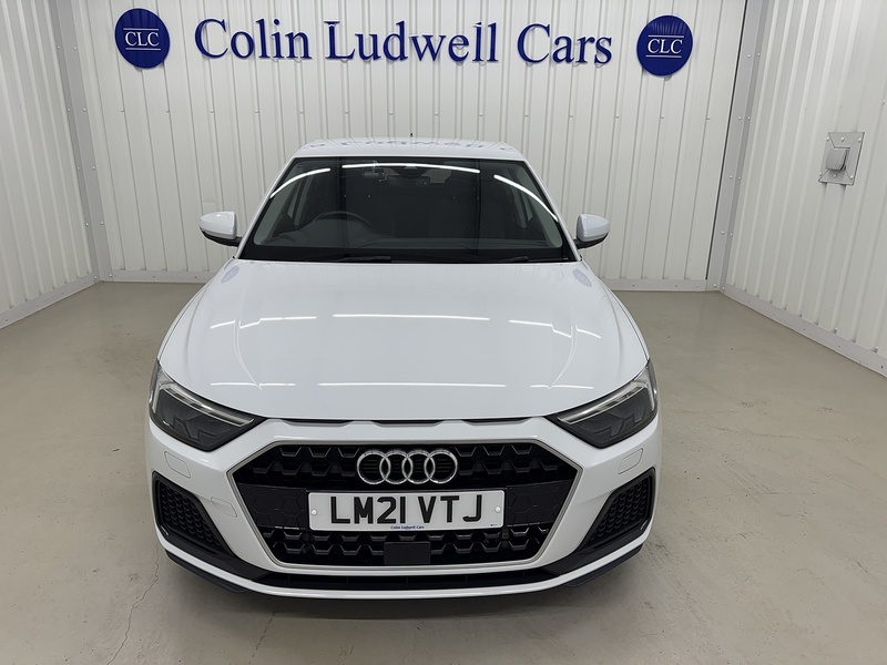 Audi A1 1.0 TFSI 30 Sport Sportback 5dr Petrol Manual Euro 6 (s/s) (110 ps) - U119681