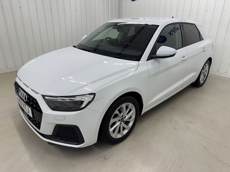 Audi A1 1.0 TFSI 30 Sport Sportback 5dr Petrol Manual Euro 6 (s/s) (110 ps) - U119681