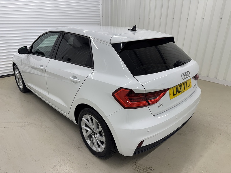 Audi A1 1.0 TFSI 30 Sport Sportback 5dr Petrol Manual Euro 6 (s/s) (110 ps) - U119681