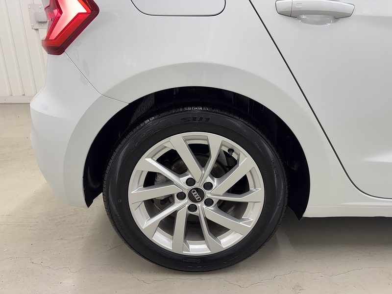 Audi A1 1.0 TFSI 30 Sport Sportback 5dr Petrol Manual Euro 6 (s/s) (110 ps) - U119681