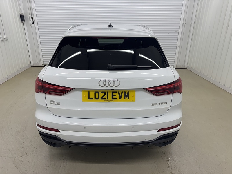 Audi Q3 1.5 TFSI CoD 35 S line SUV 5dr Petrol S Tronic Euro 6 (s/s) (150 ps) - U119682