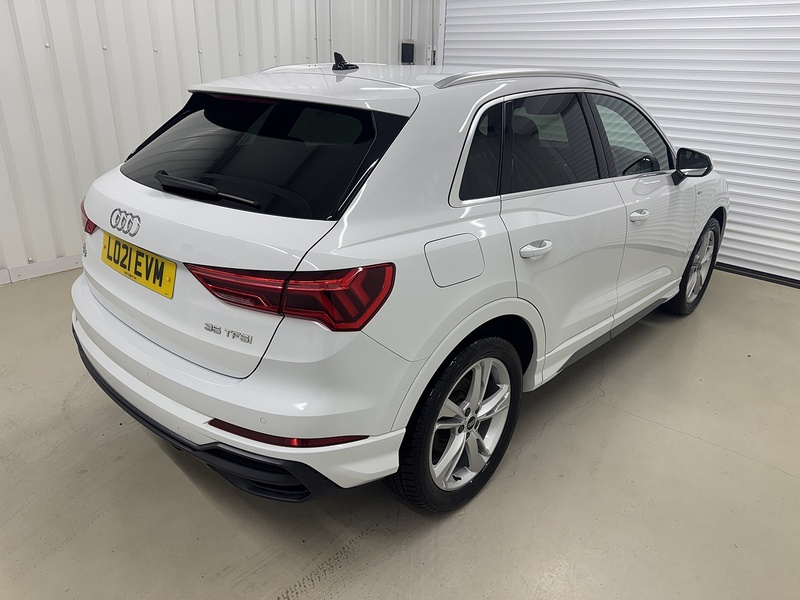 Audi Q3 1.5 TFSI CoD 35 S line SUV 5dr Petrol S Tronic Euro 6 (s/s) (150 ps) - U119682