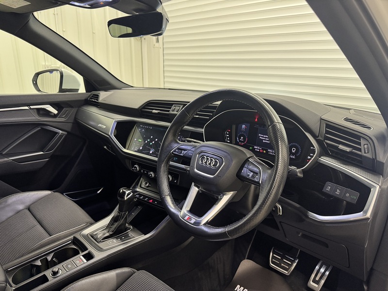 Audi Q3 1.5 TFSI CoD 35 S line SUV 5dr Petrol S Tronic Euro 6 (s/s) (150 ps) - U119682