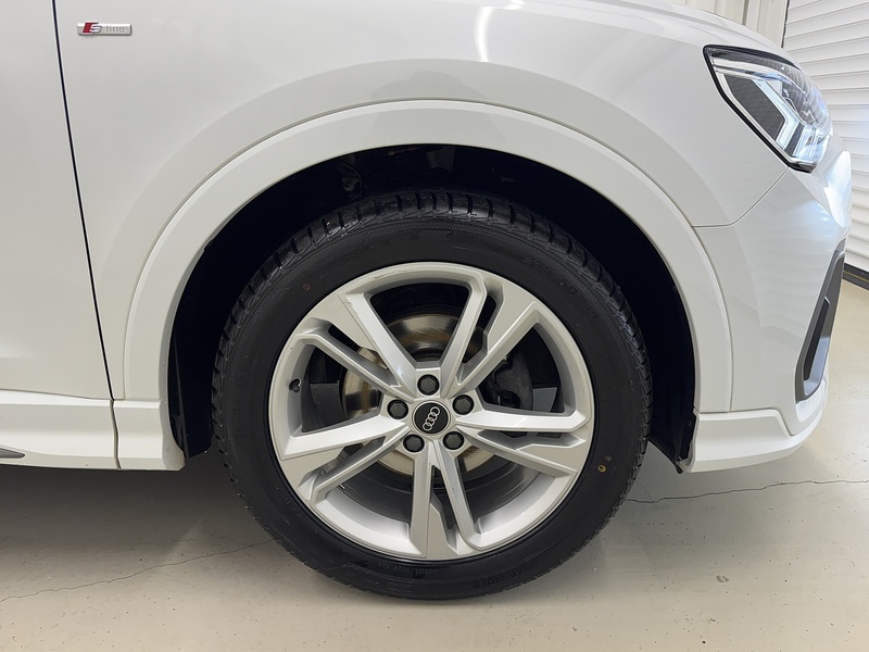 Audi Q3 1.5 TFSI CoD 35 S line SUV 5dr Petrol S Tronic Euro 6 (s/s) (150 ps) - U119682