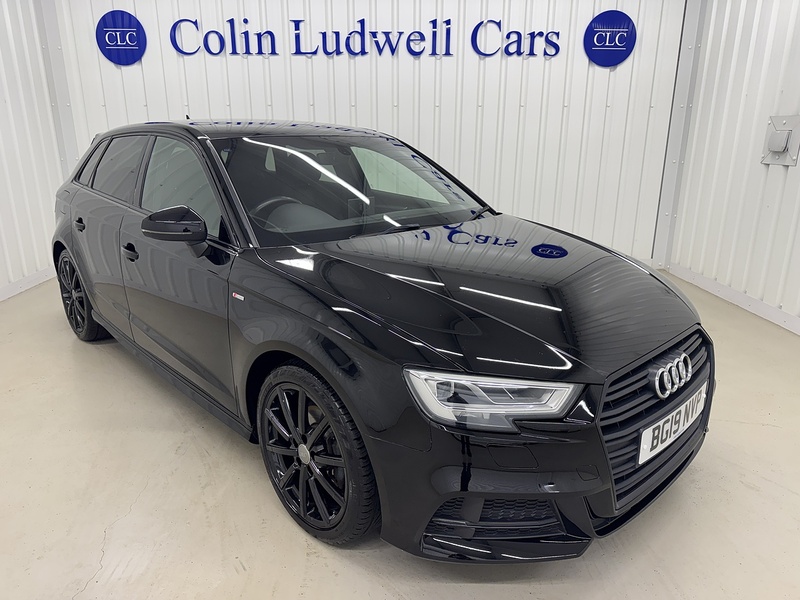 Audi A3 TFSI CoD Black Edition Hatchback 1.5 Manual Petrol - U119684