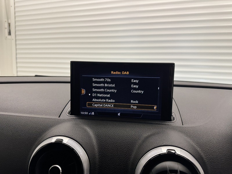 Audi A3 TFSI CoD Black Edition Hatchback 1.5 Manual Petrol - U119684
