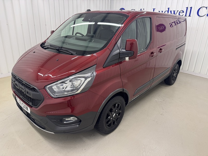 Ford Transit Custom 2.0 300 EcoBlue Trail Panel Van 5dr Diesel Manual L1 H1 Euro 6 (s/s) (170 ps) - U119685