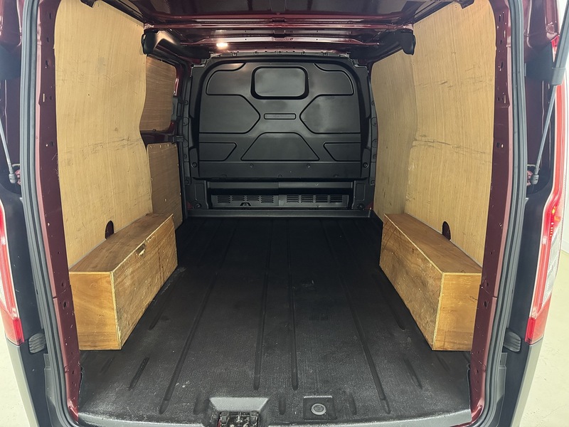 Ford Transit Custom 2.0 300 EcoBlue Trail Panel Van 5dr Diesel Manual L1 H1 Euro 6 (s/s) (170 ps) - U119685