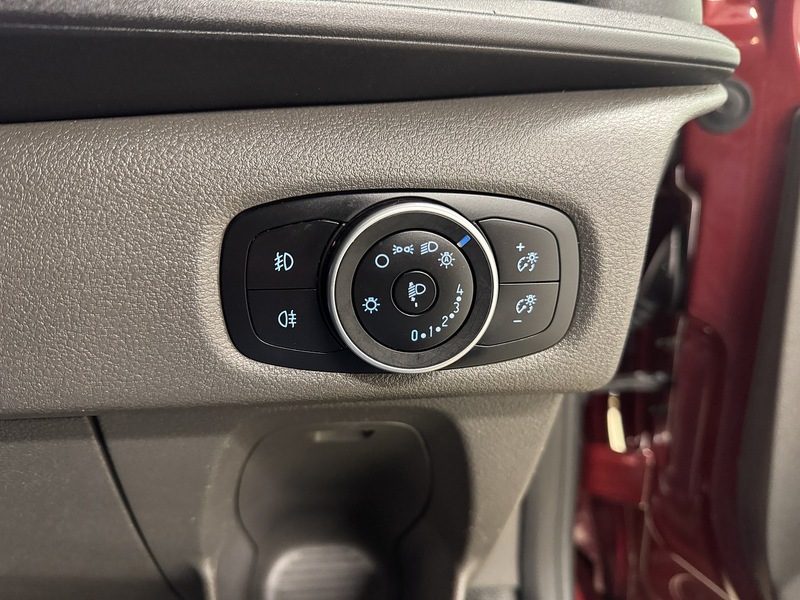 Ford Transit Custom 2.0 300 EcoBlue Trail Panel Van 5dr Diesel Manual L1 H1 Euro 6 (s/s) (170 ps) - U119685