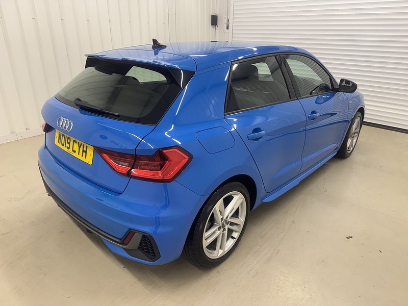 Audi A1 1.0 TFSI 30 S line Sportback Euro 6 (s/s) 5dr - U119687