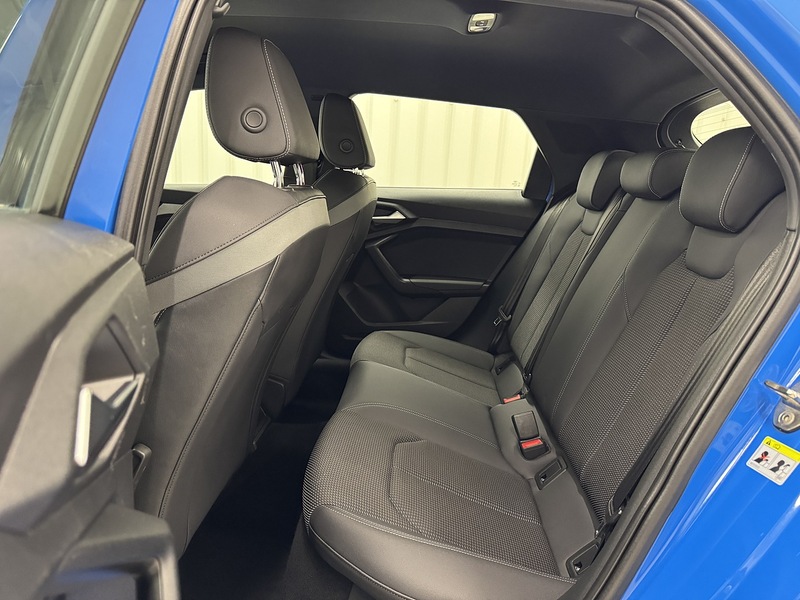 Audi A1 1.0 TFSI 30 S line Sportback Euro 6 (s/s) 5dr - U119687