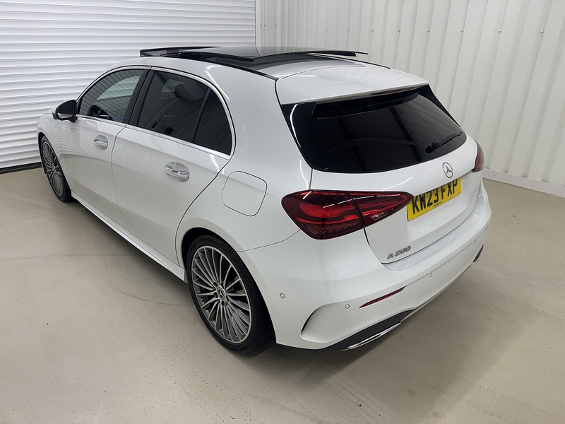 Mercedes-Benz A Class 1.3 A200h MHEV AMG Line (Premium Plus) Hatchback 5dr Petrol Hybrid 7G-DCT Euro 6 (s/s) (177 ps) - U119689
