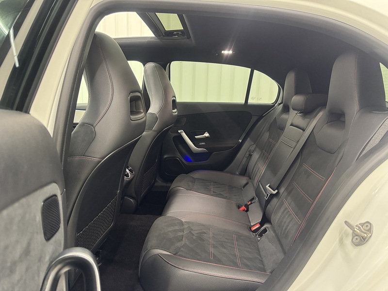 Mercedes-Benz A Class 1.3 A200h MHEV AMG Line (Premium Plus) Hatchback 5dr Petrol Hybrid 7G-DCT Euro 6 (s/s) (177 ps) - U119689