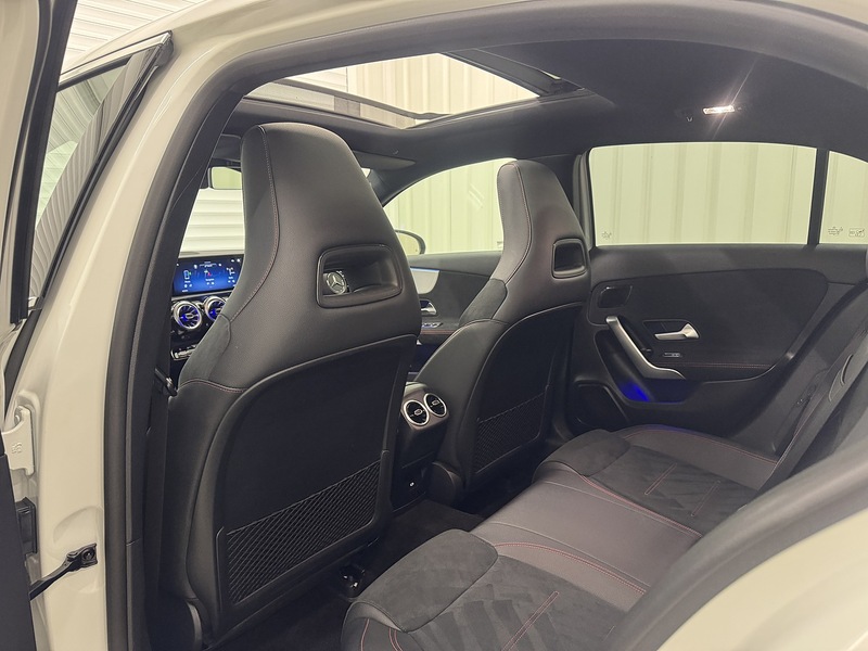 Mercedes-Benz A Class 1.3 A200h MHEV AMG Line (Premium Plus) Hatchback 5dr Petrol Hybrid 7G-DCT Euro 6 (s/s) (177 ps) - U119689