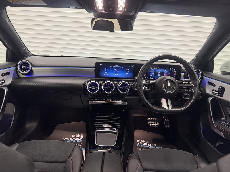 Mercedes-Benz A Class 1.3 A200h MHEV AMG Line (Premium Plus) Hatchback 5dr Petrol Hybrid 7G-DCT Euro 6 (s/s) (177 ps) - U119689