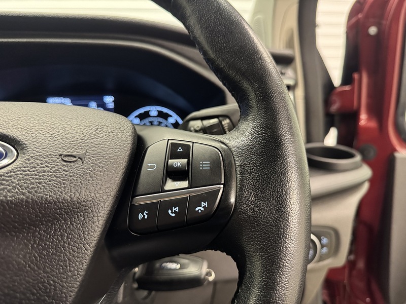 Ford Transit Custom 2.0 320 EcoBlue Sport Crew Van Double Cab 5dr Diesel Manual L1 H1 Euro 6 (s/s) (185 ps) - U119692