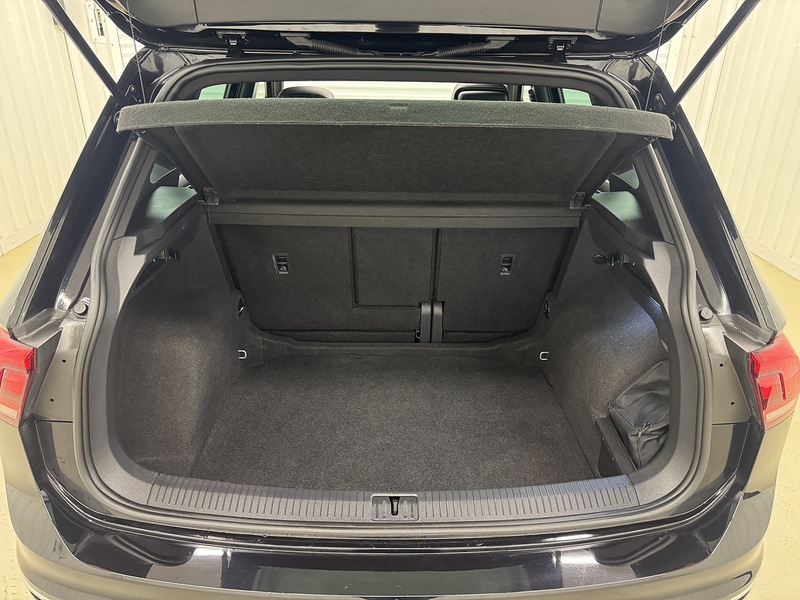 Volkswagen Tiguan 1.5 TSI R-Line SUV 5dr Petrol DSG Euro 6 (s/s) (150 ps) - U119695