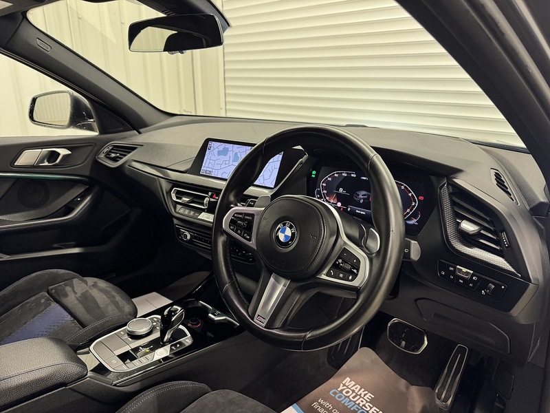 BMW 1 Series 2.0 M135i Hatchback 5dr Petrol Auto xDrive Euro 6 (s/s) (306 ps) - U119697