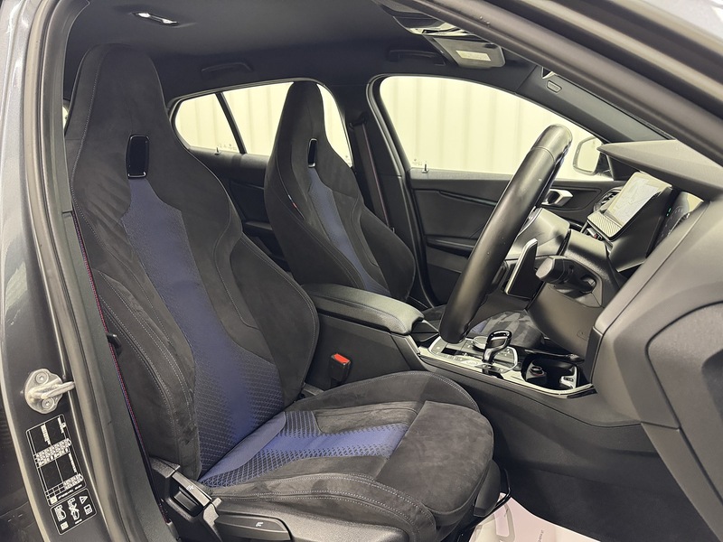 BMW 1 Series 2.0 M135i Hatchback 5dr Petrol Auto xDrive Euro 6 (s/s) (306 ps) - U119697