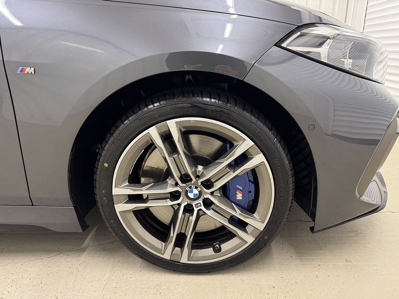 BMW 1 Series 2.0 M135i Hatchback 5dr Petrol Auto xDrive Euro 6 (s/s) (306 ps) - U119697