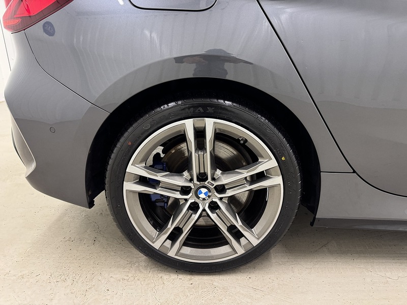 BMW 1 Series 2.0 M135i Hatchback 5dr Petrol Auto xDrive Euro 6 (s/s) (306 ps) - U119697