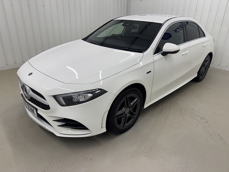 Mercedes-Benz A Class 1.3 A250e 15.6kWh AMG Line 8G-DCT Euro 6 (s/s) 4dr - U119698