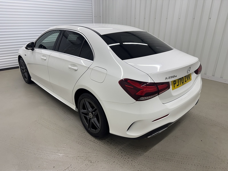 Mercedes-Benz A Class 1.3 A250e 15.6kWh AMG Line 8G-DCT Euro 6 (s/s) 4dr - U119698