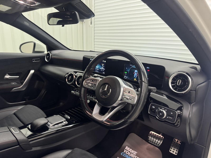 Mercedes-Benz A Class 1.3 A250e 15.6kWh AMG Line 8G-DCT Euro 6 (s/s) 4dr - U119698