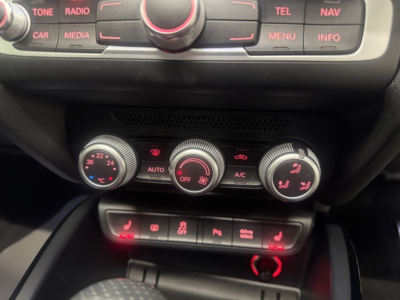 Audi A1 1.4 TFSI CoD Black Edition Sportback 5dr Petrol S Tronic Euro 6 (s/s) (150 ps) - U119699