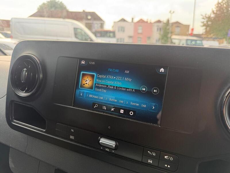 Mercedes-Benz Sprinter 2.0 315 CDI Premium Panel Van 5dr Diesel Manual FWD L2 H2 Euro 6 (s/s) (150 ps) - U119706
