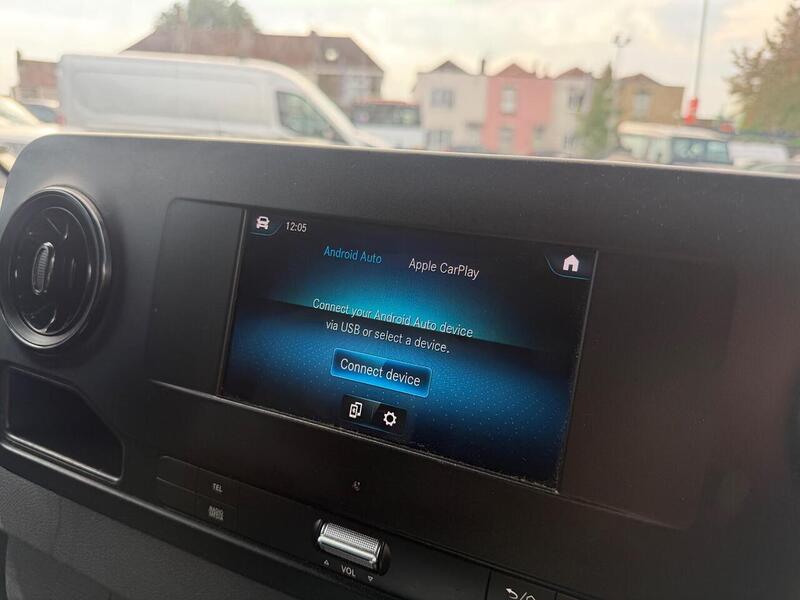 Mercedes-Benz Sprinter 2.0 315 CDI Premium Panel Van 5dr Diesel Manual FWD L2 H2 Euro 6 (s/s) (150 ps) - U119706