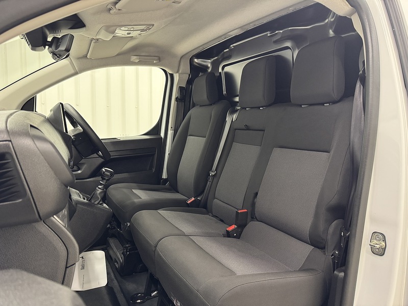 Citroen Dispatch 1.5 BlueHDi Driver XL Panel Van 6dr Diesel Manual LWB Euro 6 (s/s) (120 ps) - U119712