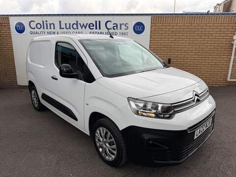 Citroen Berlingo 2.0 BlueHDi 1400 Driver Pro XL Panel Van 6dr Diesel Manual FWD 3 Euro 6 (s/s) (145 ps)