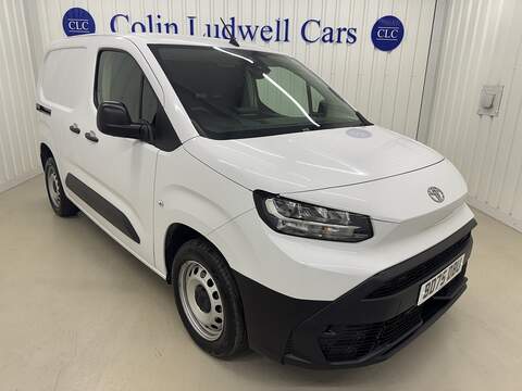 Toyota PROACE CITY 1.5 Turbo D 2300 Prime Panel Van 6dr Diesel Manual L2 H1 Euro 6 (s/s) (100 ps)