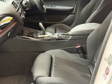 BMW 1 Series 2016 116d Sport - Thumb 46