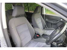 Volkswagen Touran Se Tsi Dsg 