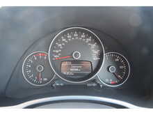 Volkswagen Beetle Design Tsi Dsg 