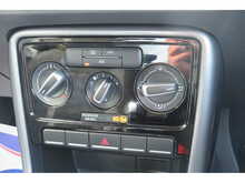 Volkswagen Beetle Design Tsi Dsg 