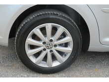 Volkswagen Touran Se Tsi Dsg 