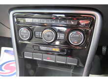 Volkswagen Beetle Design Tsi Dsg 