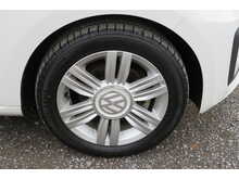 Volkswagen Up High Up Bluemotion Technology 
