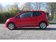 Volkswagen UP Up By Beats Bluemotion Technology 