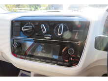 Volkswagen UP Up By Beats Bluemotion Technology 