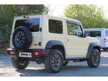 Suzuki Jimny SZ5 Turbo 