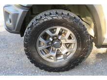 Suzuki Jimny SZ5 Turbo 