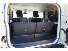 Suzuki Jimny SZ5 Turbo 